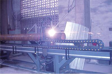 WilliamHill威廉希尔CNCG系列轻型数控相贯线切割机